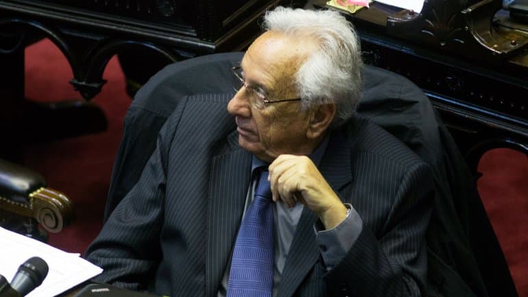 El kirchnerismo adelantó que apoyaría en el Congreso un acuerdo con los holdouts
