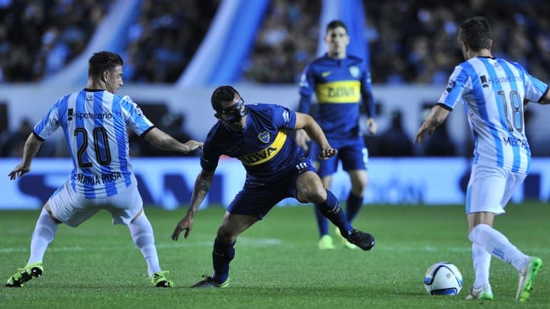 Racing y Boca, primer episodio, en el «Cilindro de Avellaneda»