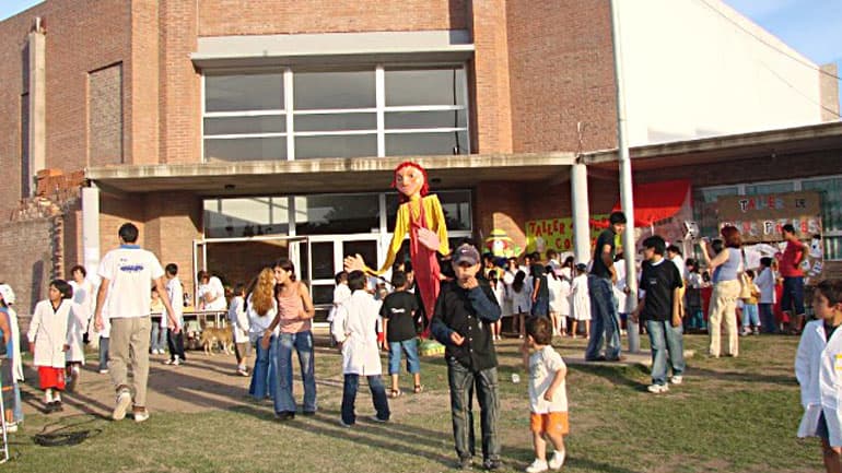 Casi nueve millones de chicos de casi todo el país regresan a las aulas