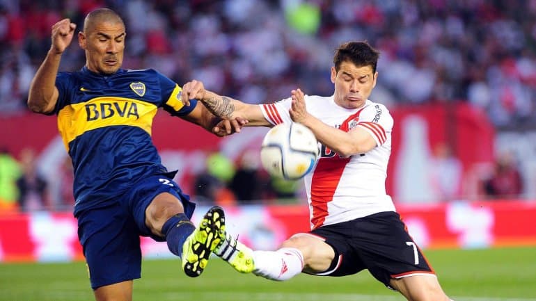 River y Boca se miden en un Superclásico lleno de color y obligaciones