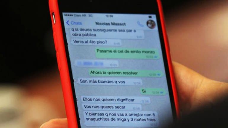 El kirchnerismo denunció a Bossio y Massot en la Justicia por el cruce de mensajes de texto