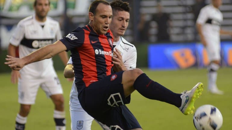 San Lorenzo intentará llegar a la cima de la Zona 1 cuando enfrente a Arsenal como local