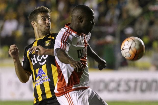 Alvarez Balanta sufrió una sobrecarga muscular y está en duda para el partido ante Banfield