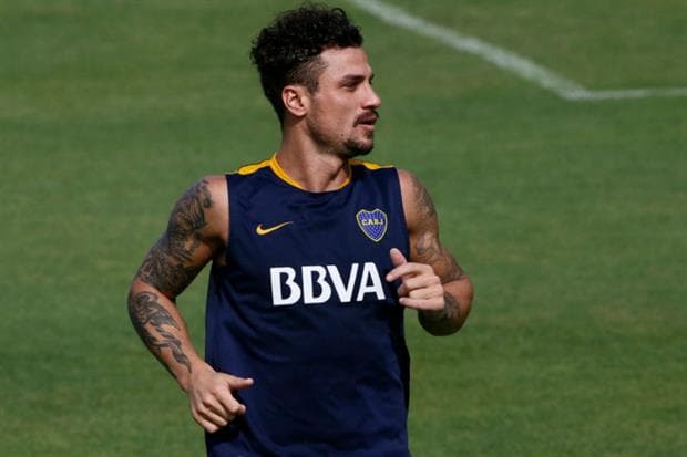 Con Daniel Osvaldo y algunas sorpresas, Guillermo Barros Schelotto probó el equipo de Boca para visitar a Lanús