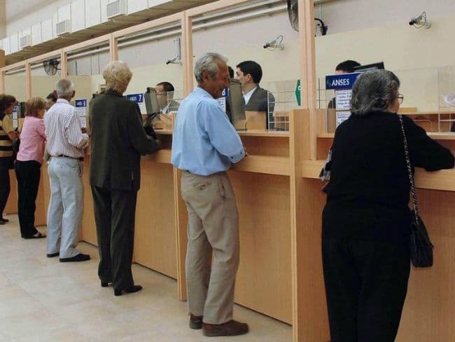 Jubilaciones: impulsan «pensión universal»