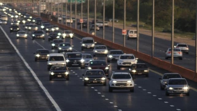 Recambio turístico: más de 4 mil autos por hora en la Ruta 2