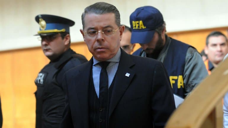 Un expresidente de Independiente aseguró que Oyarbide lo presionó para tener acceso al club y «darle ánimo a los chicos»