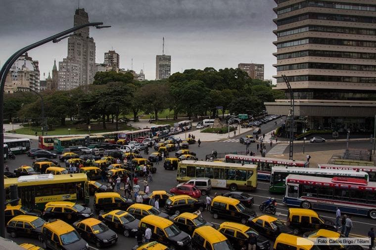 Los taxistas protestarán el viernes contra Uber con 25 cortes en toda la Ciudad
