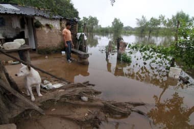 Suman 27.000 los afectados por las inundaciones