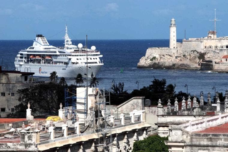 Cuba autorizó las entradas y salidas de ciudadanos cubanos en cruceros