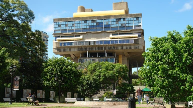 La Biblioteca Nacional se quedará con los libros de Lazaro Báez