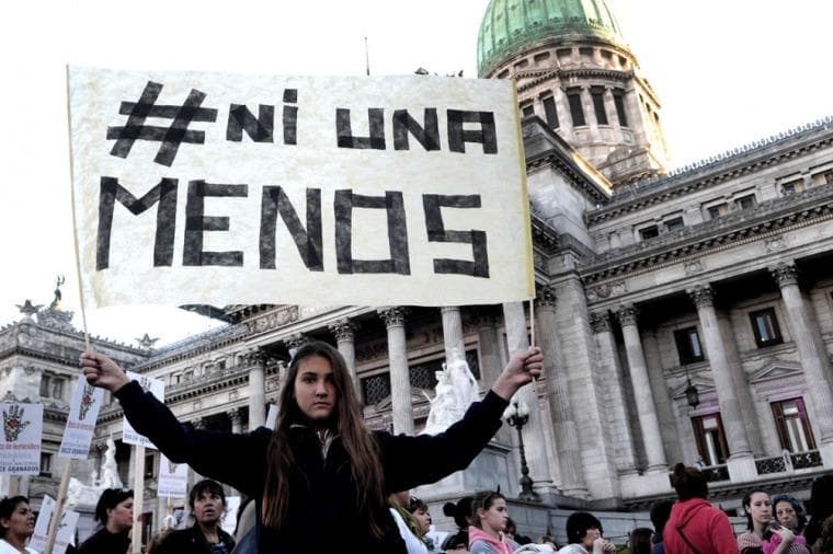 A un año de #NiUnaMenos: matan a una mujer cada 30 horas en la Argentina