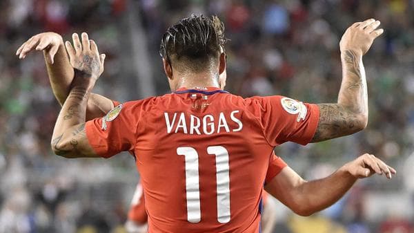 Chile humilló a México con una aplastante goleada y sueña con revalidar el título