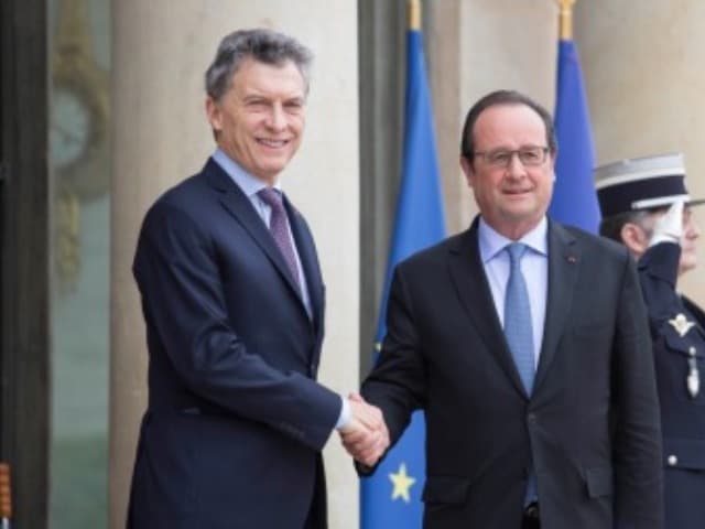 Macri abrió su gira europea reuniéndose con el presidente Hollande