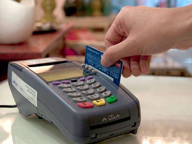 Alertan sobre el aumento de las estafas con tarjetas de crédito y débito
