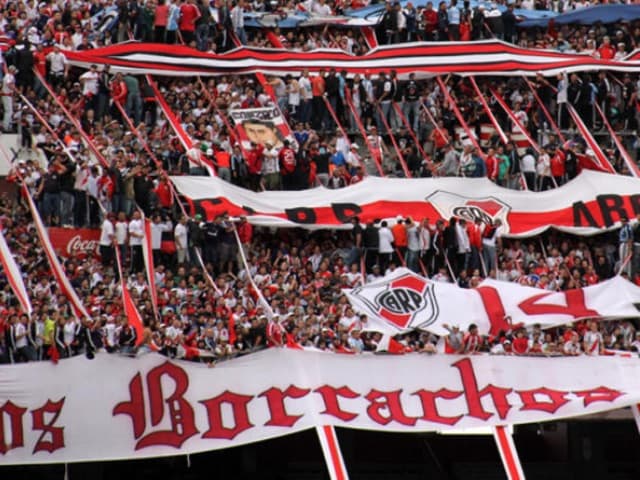 Ingresa al Senado un proyecto para erradicar la violencia en el fútbol