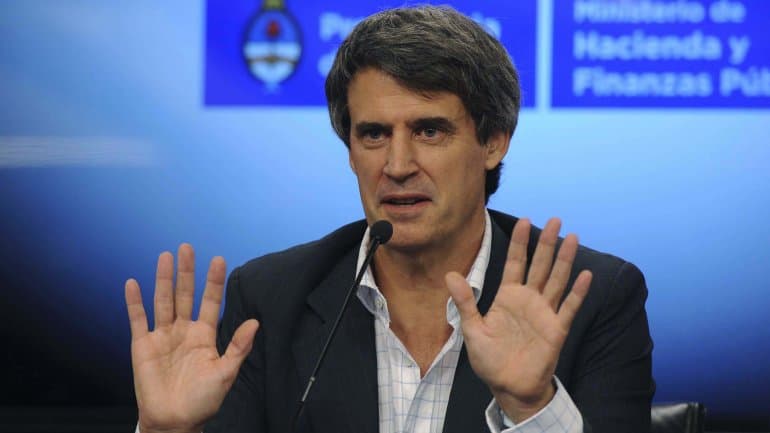 Prat Gay hace la defensa del Presupuesto 2017 en Diputados
