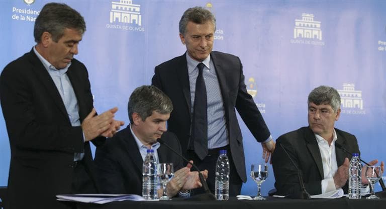 Macri postergó la baja de retenciones de la soja hasta 2018
