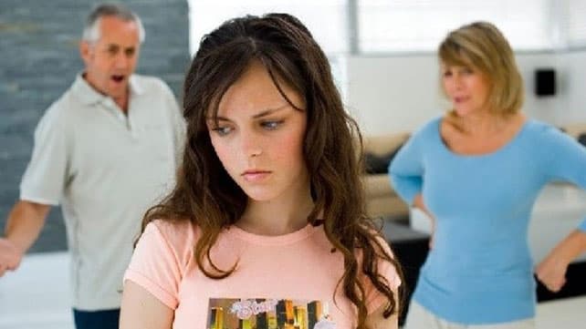 Tres chicos por día huyen tras discutir con sus papás