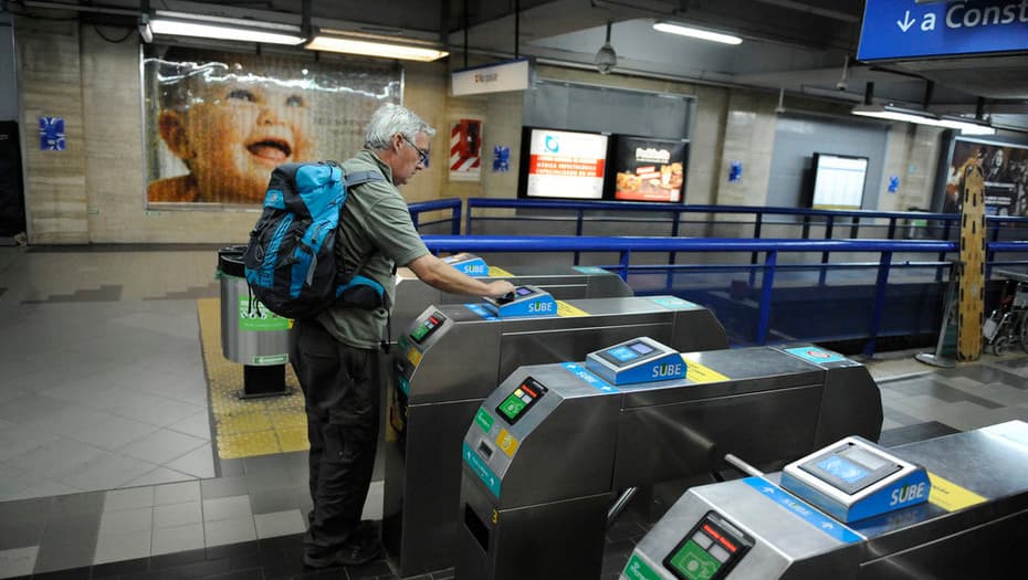 Subtes: dan marcha atrás con la suba del boleto a $10