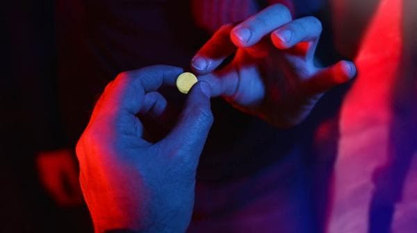Éxtasis y noche: 15 pastillas a las que los jóvenes les deben temer