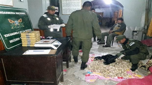 Secuestran 30 kilos de cocaína ocultos entre cabezas de ajo