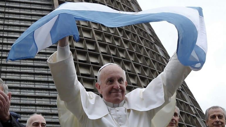 Pensando en China, el papa Francisco viaja este lunes a Sri Lanka y Filipinas