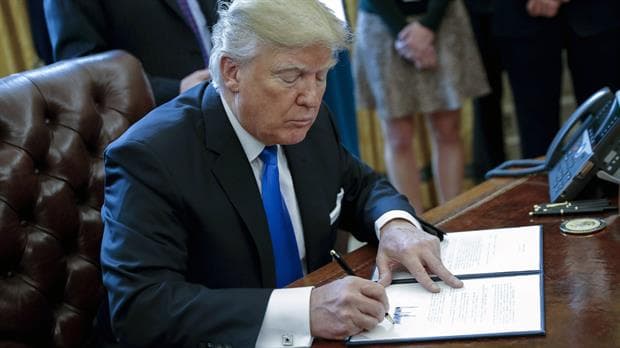 Donald Trump dio luz verde a la construcción de dos oleductos frenados por Barack Obama y cuestionados por ambientalistas