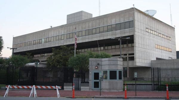 Hubo una falsa amenaza de bomba en la Embajada de los Estados Unidos