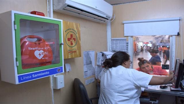 Las estaciones del tren Sarmiento estarán cardioprotegidas