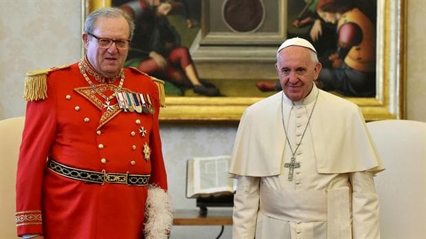 El papa Francisco le pidió la renuncia al gran maestre de la Orden de Malta