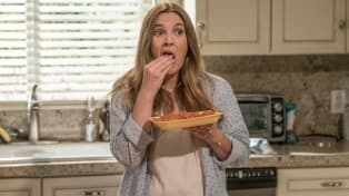 Drew Barrymore: una zombie vengadora en «Santa Clarita Diet»