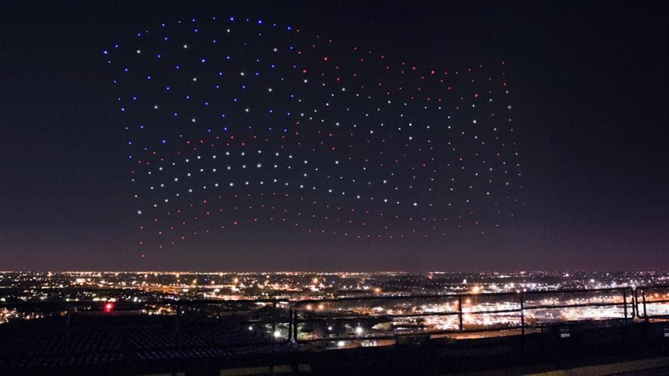 Super Bowl 2017: cómo se hizo el espectacular show de drones y el «engaño» a los televidentes