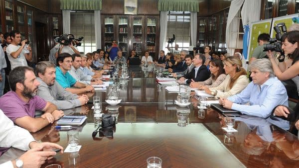 La Provincia ofreció 18% de aumento en cuatro cuotas a los docentes