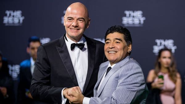 Diego Maradona hizo oficial su incorporación a la FIFA