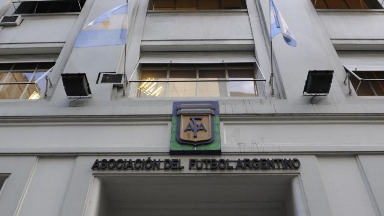 La AFA da a conocer las ofertas de las empresas interesadas en televisar el fútbol