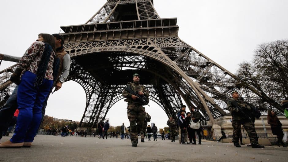 París perdió 1,5 millones de turistas en 2016 por los ataques yihadistas