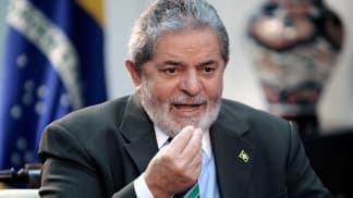 Un año después de su detención, Lula está primero en la carrera presidencial