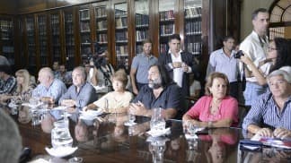 Los docentes rechazaron la propuesta de un aumento del 19 por ciento y pagos extraordinarios