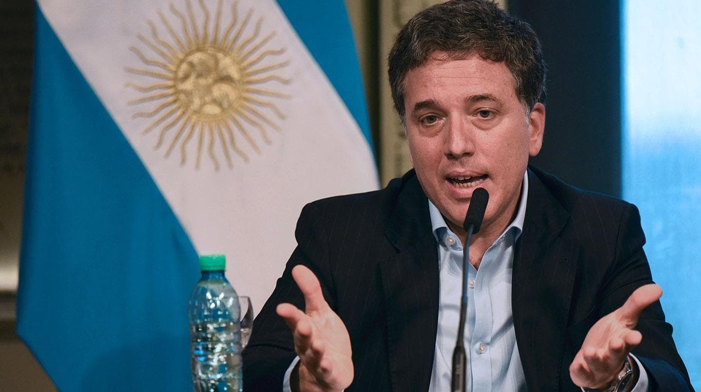 Dujovne: «El consumo se va a reactivar a partir de mayo o junio»