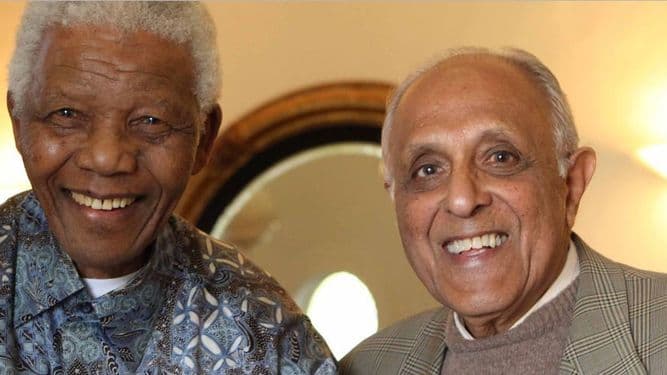 Murió Ahmed Kathrada, ícono de la lucha contra el apartheid en Sudáfrica