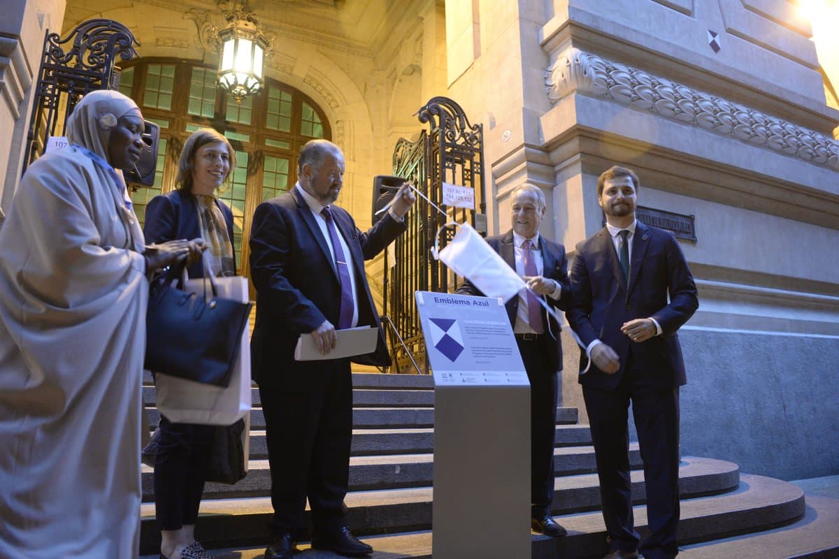 El Colegio Nacional de Buenos Aires fue señalizado con el Escudo Azul de la ONU