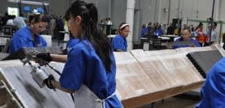 Ahora los salarios privados suben en un año más que la tasa de inflación