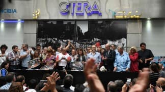 Ctera anunció un paro de 24 horas por el desalojo de docentes en el Congreso