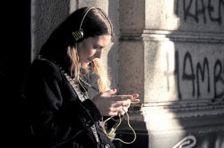 Según un estudio, la forma en que se inclina el celular puede revelar contraseñas