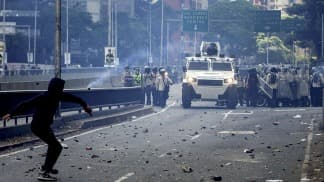 Un estudiante muerto en una protesta y un diputado baleado