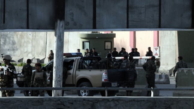 Un atentado suicida del Estado Islámico en Kabul dejó al menos cinco muertos