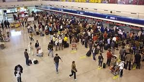 Vacaciones y compras afuera: por qué cada vez más argentinos eligen viajar al exterior