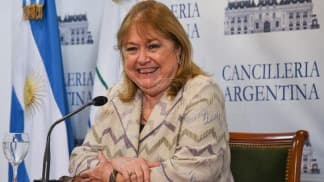 La Cancillería lamentó las muertes en Venezuela y pidió renovar el diálogo en ese país