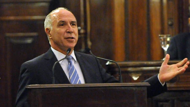 Lorenzetti demandará a Carrió por daños y perjuicios